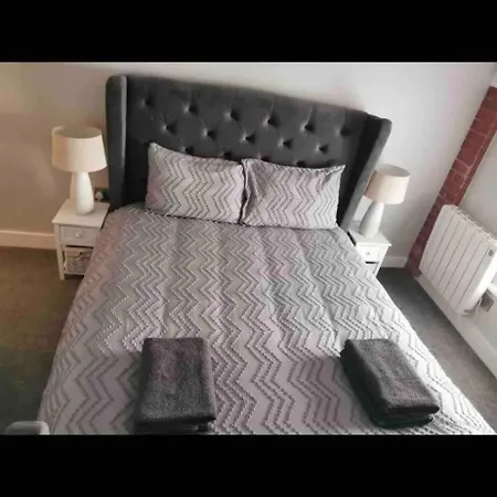 The Captains Wheel And Anchor Skerries